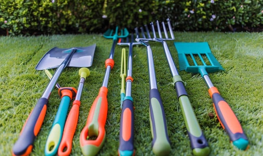 10 outils de jardinage indispensables pour tout jardinier en 2024