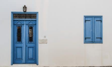 Porte rustique en bois