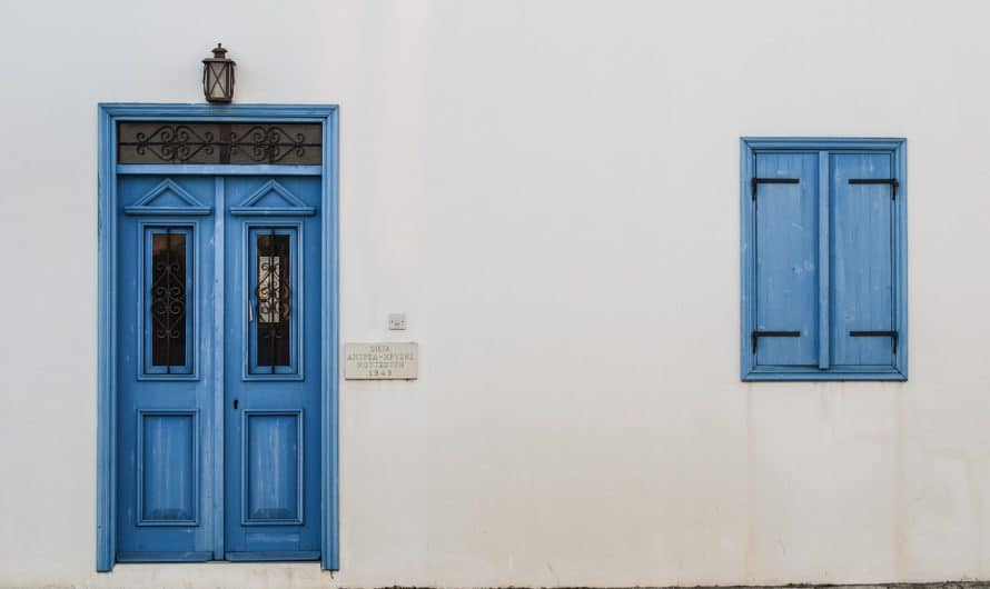 Porte rustique en bois : choix et installation