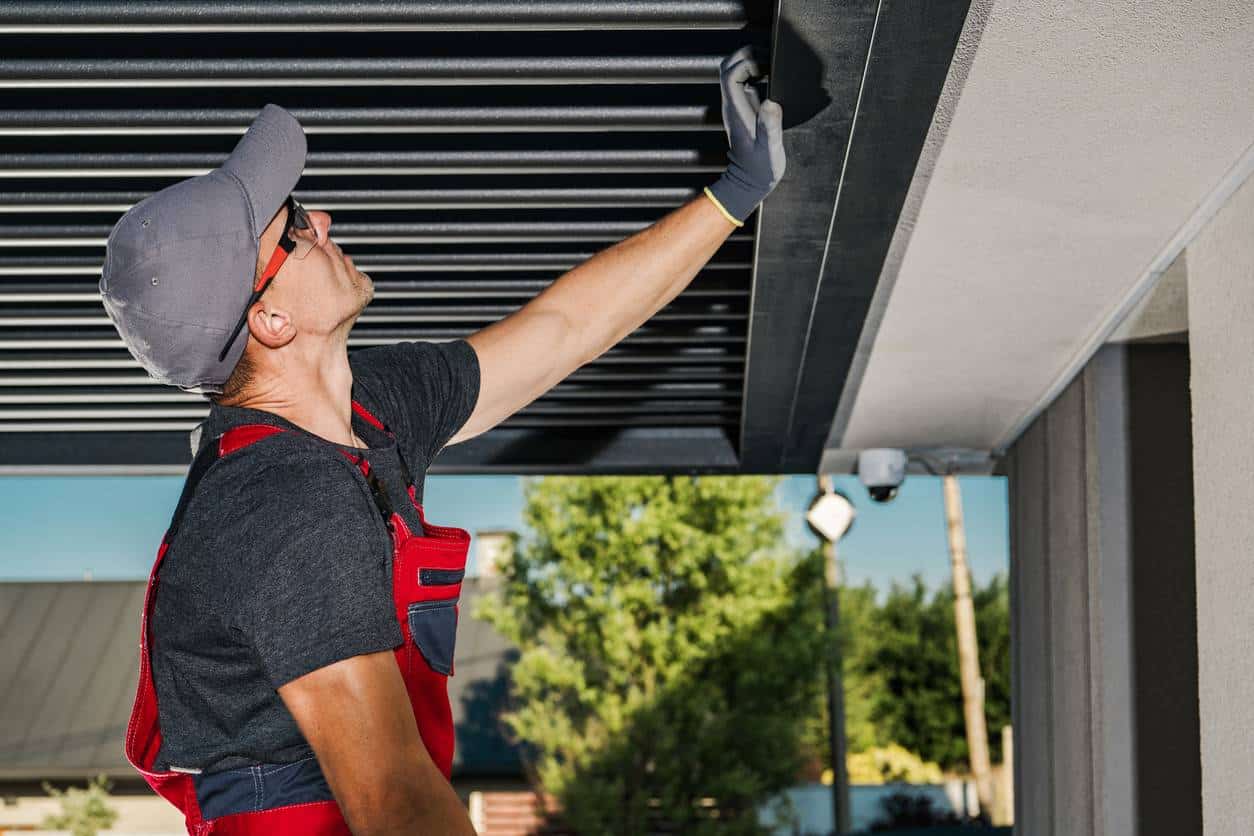 installation professionnelle pergola bioclimatique Genève